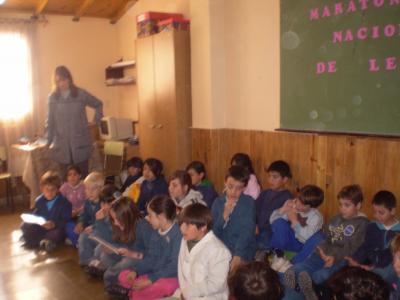 Un mar de Poes&iacute;as